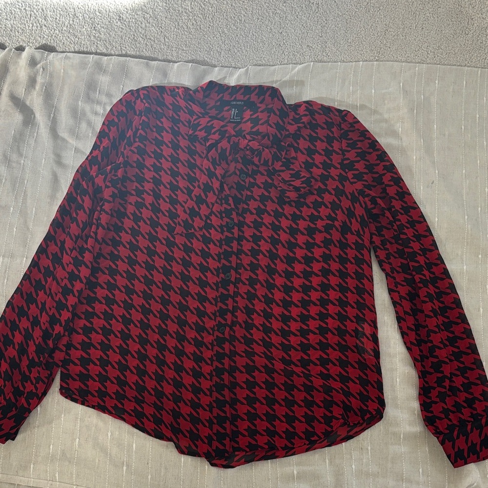 (5/$30 deal) 
Forever 21 Red and Black Houndstooth Top  (5/$30 deal)